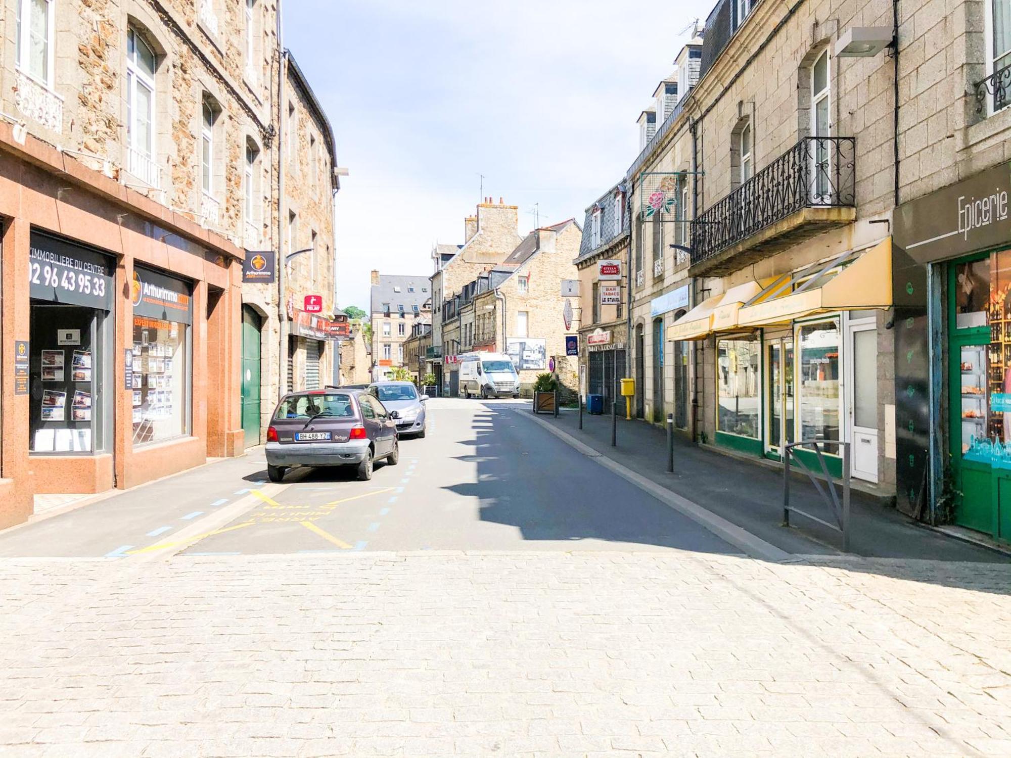 New: Agreable & Lumineux *Gare* Lägenhet Guingamp Exteriör bild