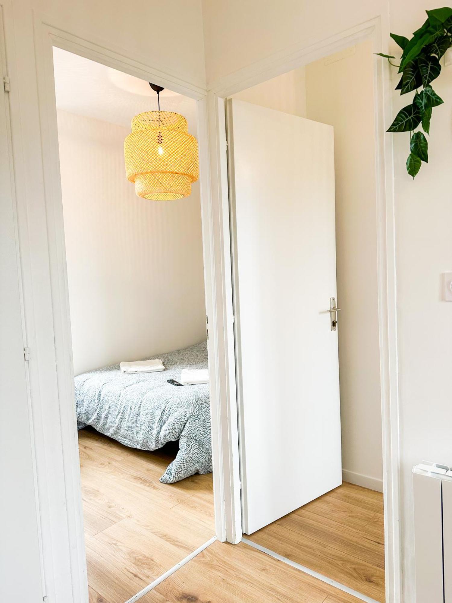 New: Agreable & Lumineux *Gare* Lägenhet Guingamp Exteriör bild