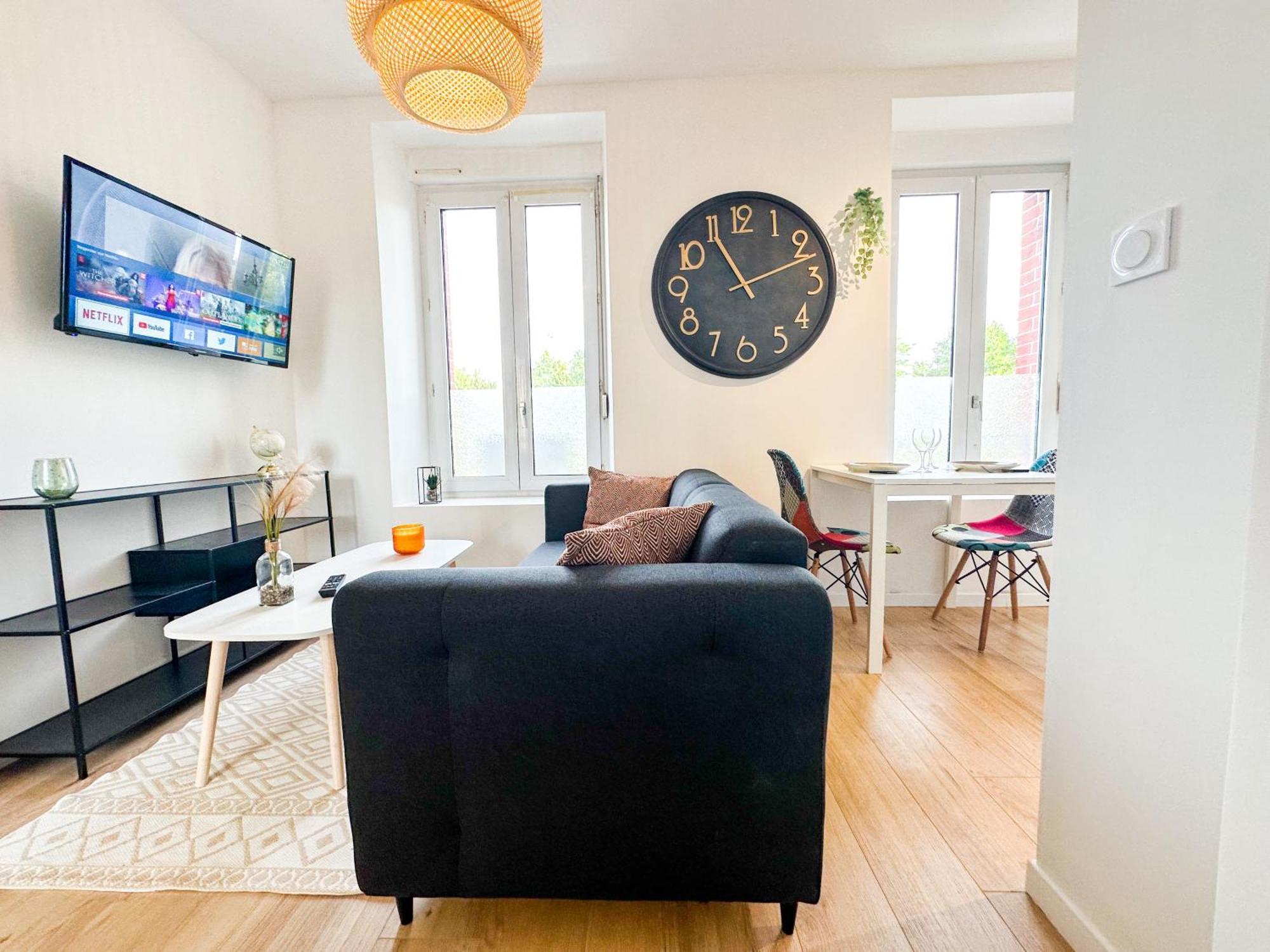 New: Agreable & Lumineux *Gare* Lägenhet Guingamp Exteriör bild