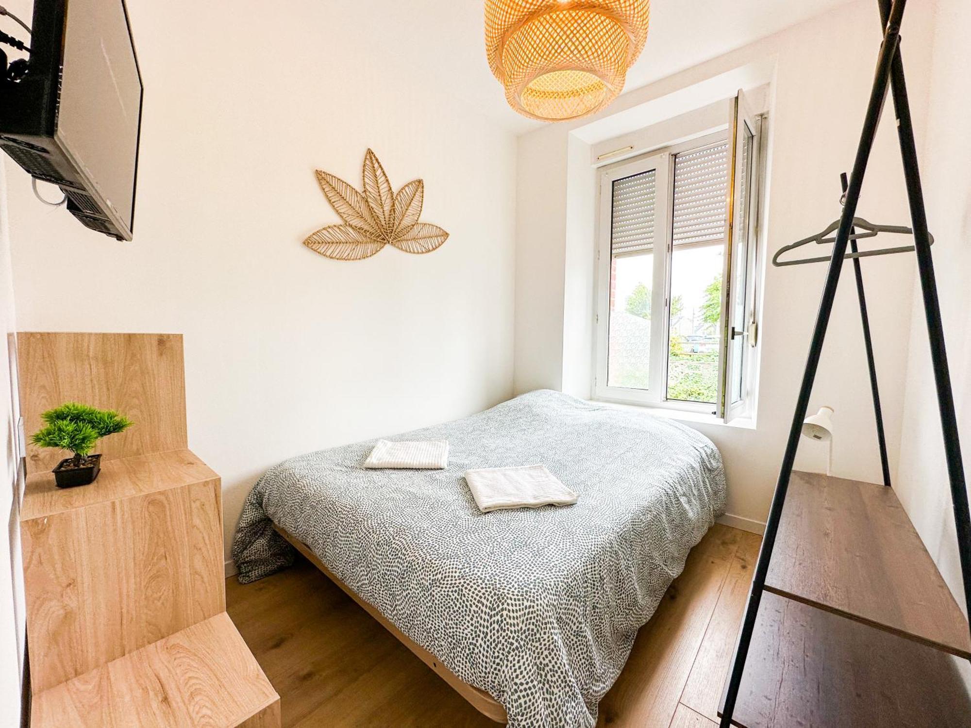 New: Agreable & Lumineux *Gare* Lägenhet Guingamp Exteriör bild
